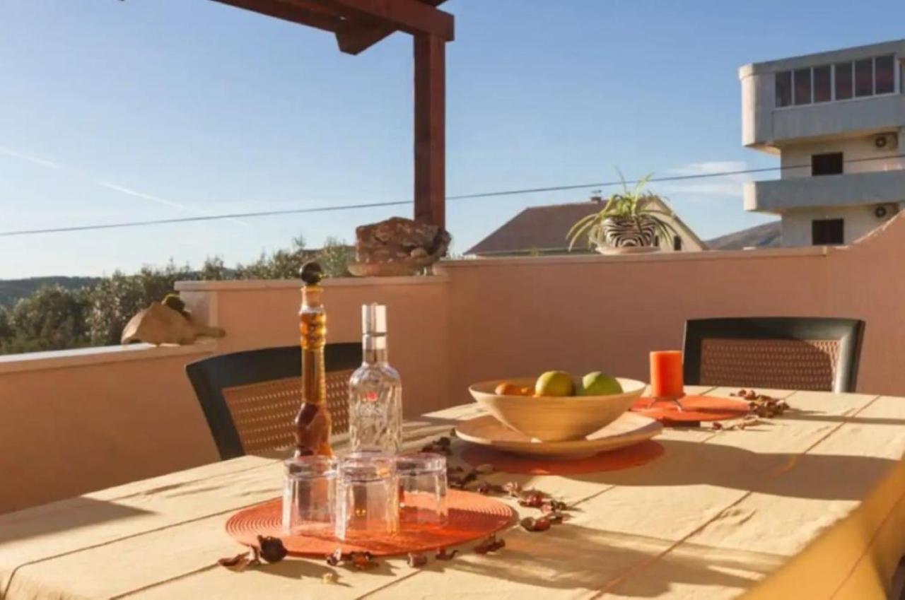 Apartments Villa Golden View Трогир Экстерьер фото